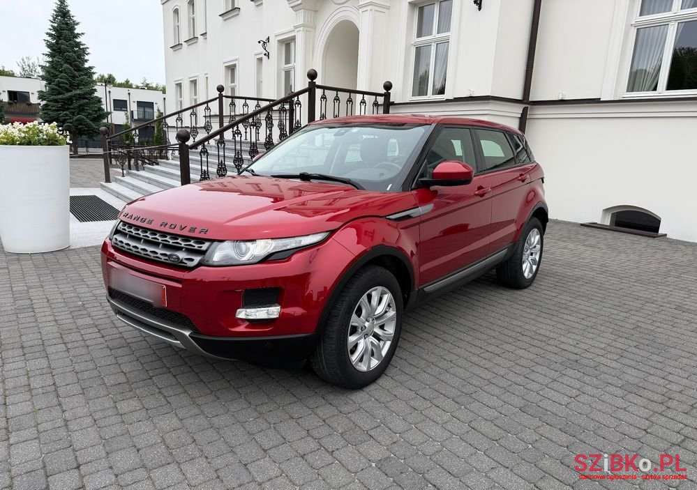 2015' Land Rover Range Rover Evoque Td4 Prestige photo #2