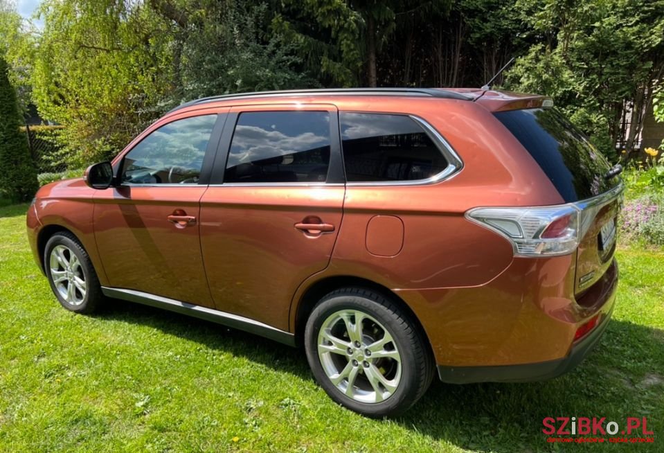 2013' Mitsubishi Outlander photo #5