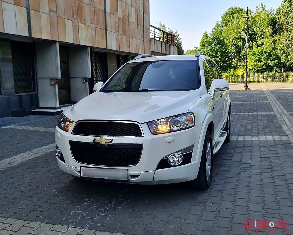 2012' Chevrolet Captiva photo #2