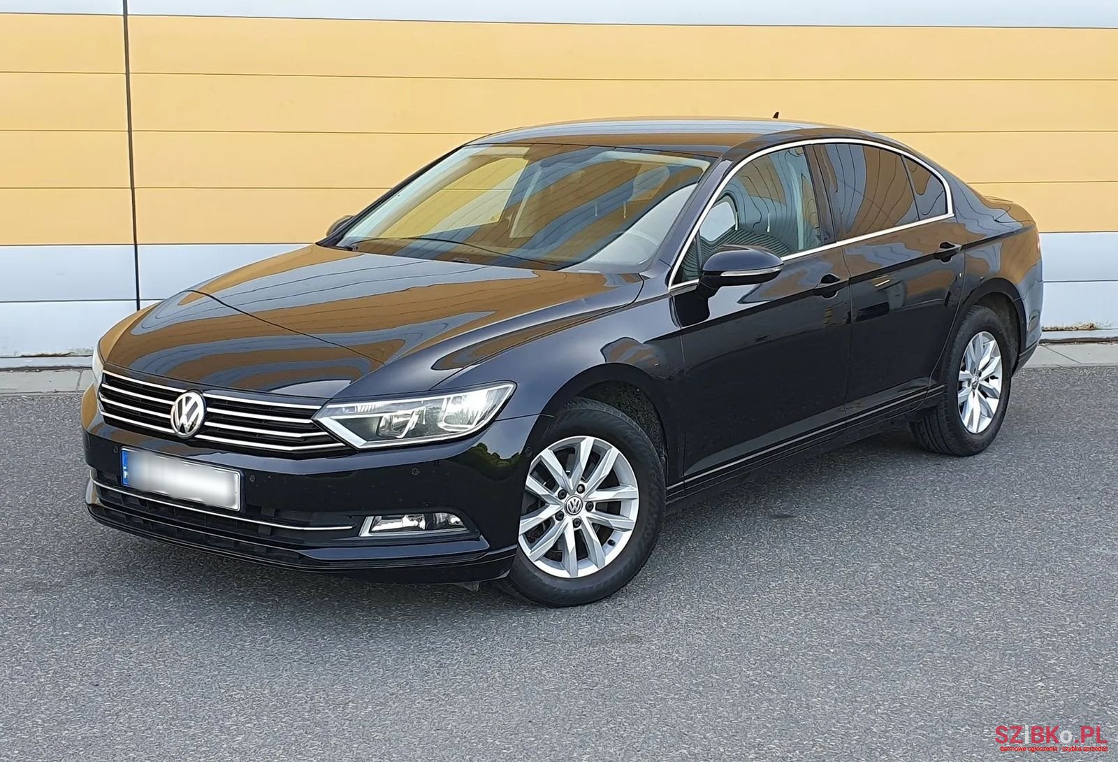 2016' Volkswagen Passat photo #1