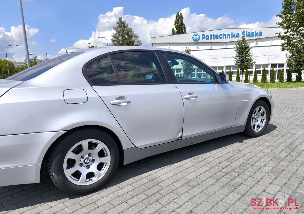 2003' BMW 5 Series 530I photo #6