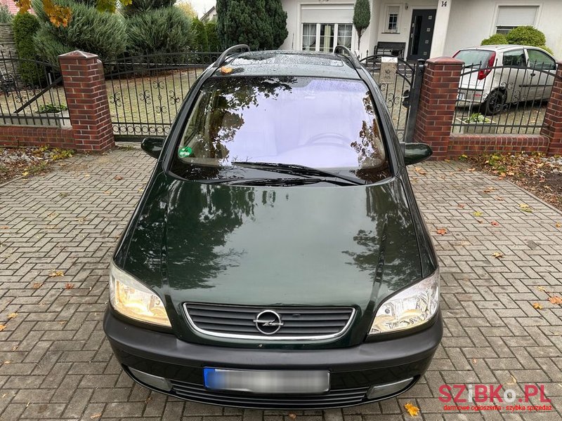 2003' Opel Zafira 1.6 16V Elegance photo #3