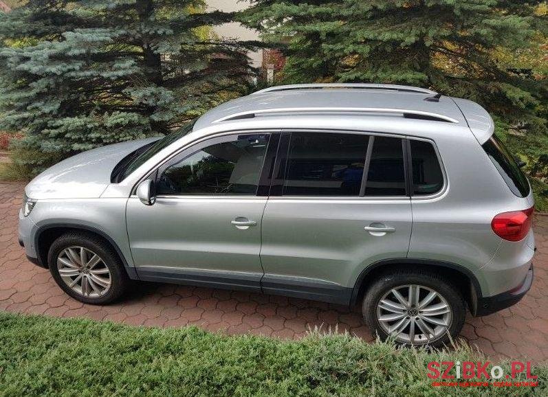 2014' Volkswagen Tiguan photo #3