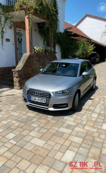 2015' Audi A3 photo #2