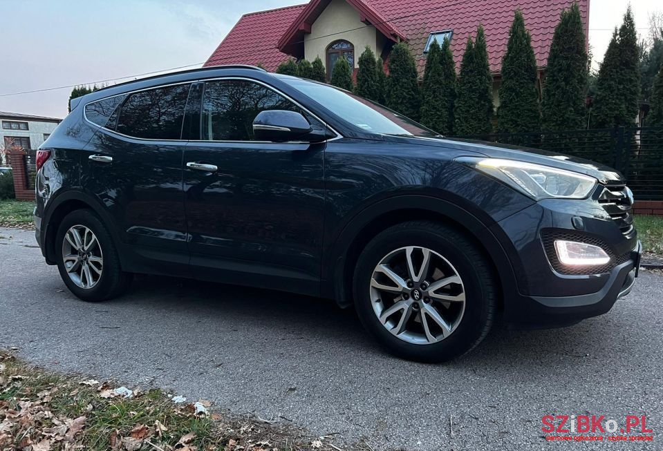 2014' Hyundai Santa Fe photo #2