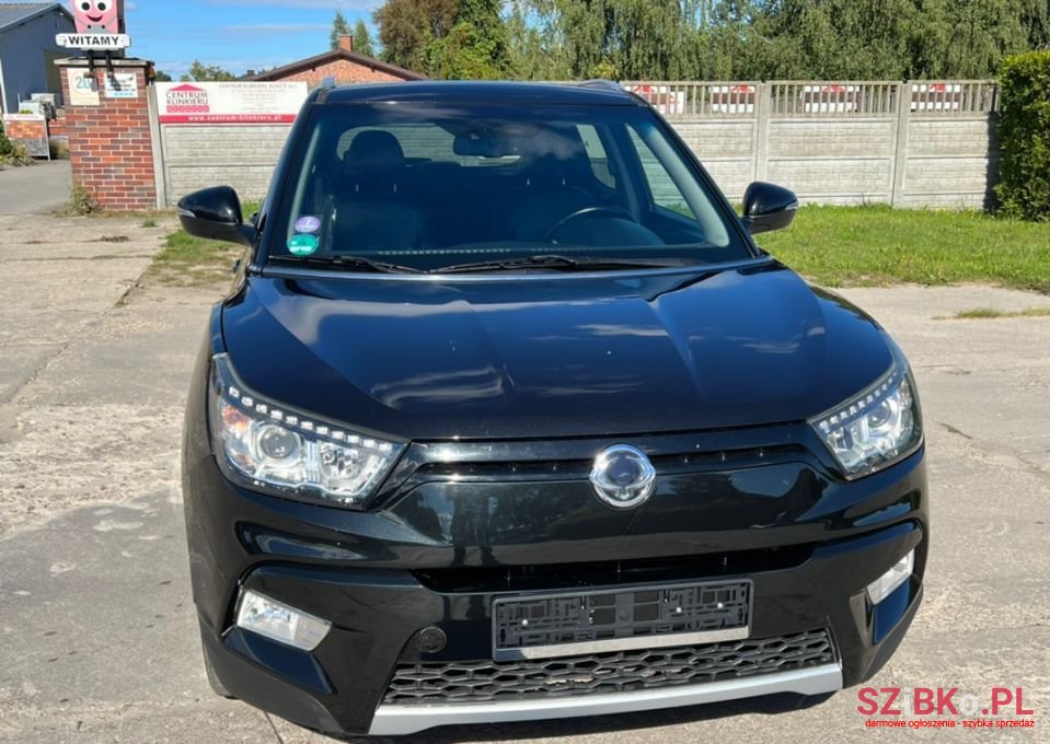 2015' SsangYong Tivoli photo #2