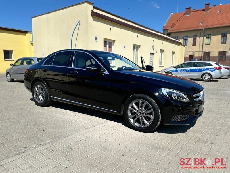 2017' Mercedes-Benz C-Class 160 9G-Tronic photo #1