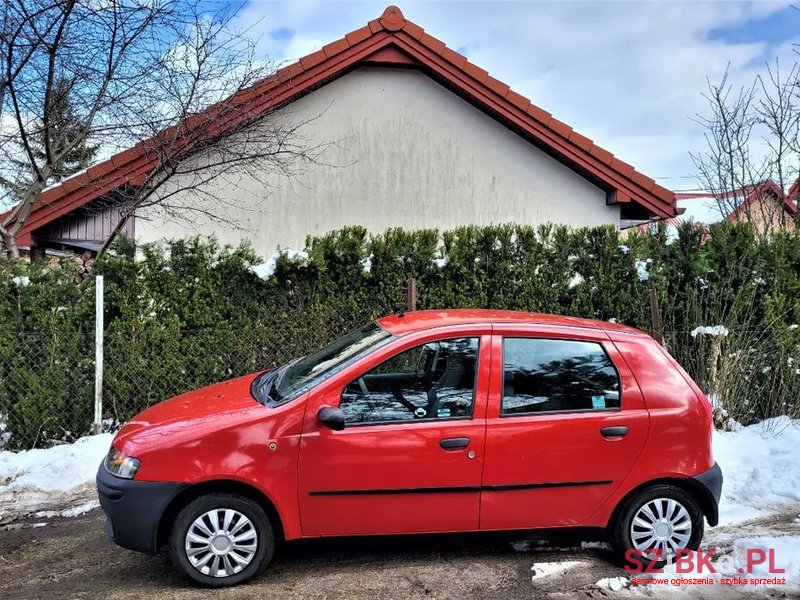 2001' Fiat Punto photo #3