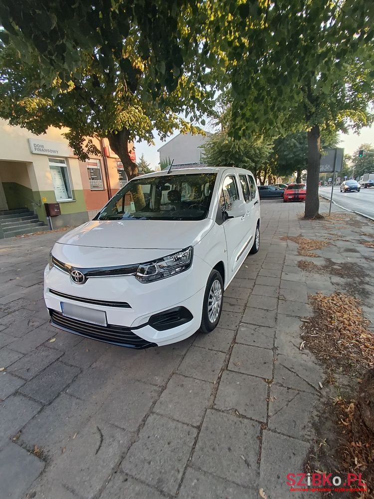 2021' Toyota ProAce City Verso photo #2