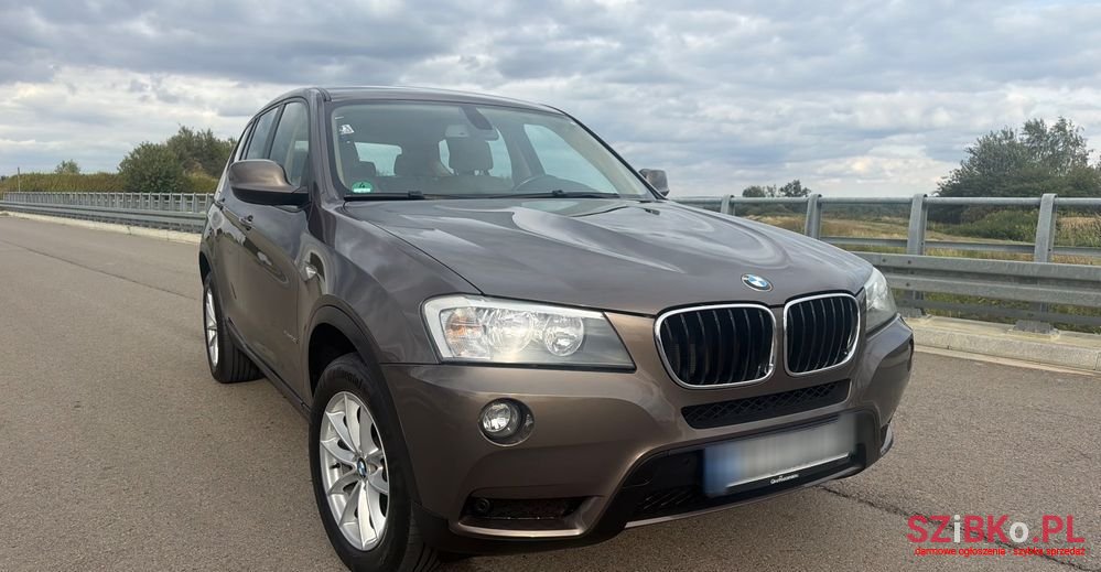 2010' BMW X3 Xdrive20D photo #1