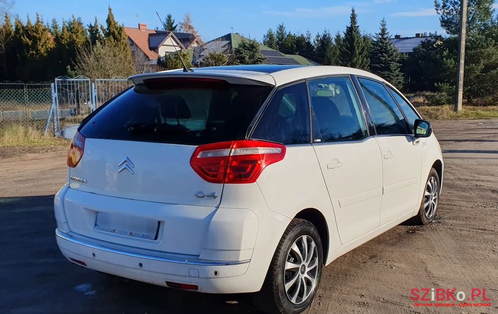 2008' Citroen C4 Picasso photo #4