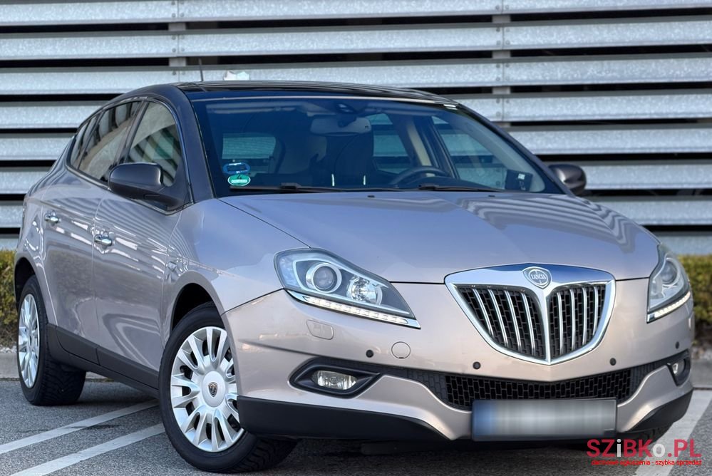 2009' Lancia Delta photo #5