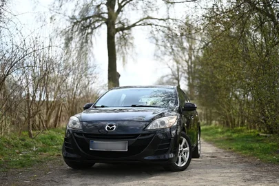 2009' Mazda 3