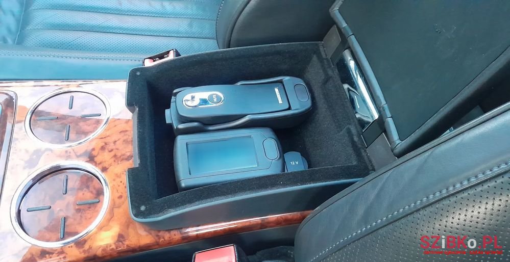 2006' Volkswagen Phaeton photo #4