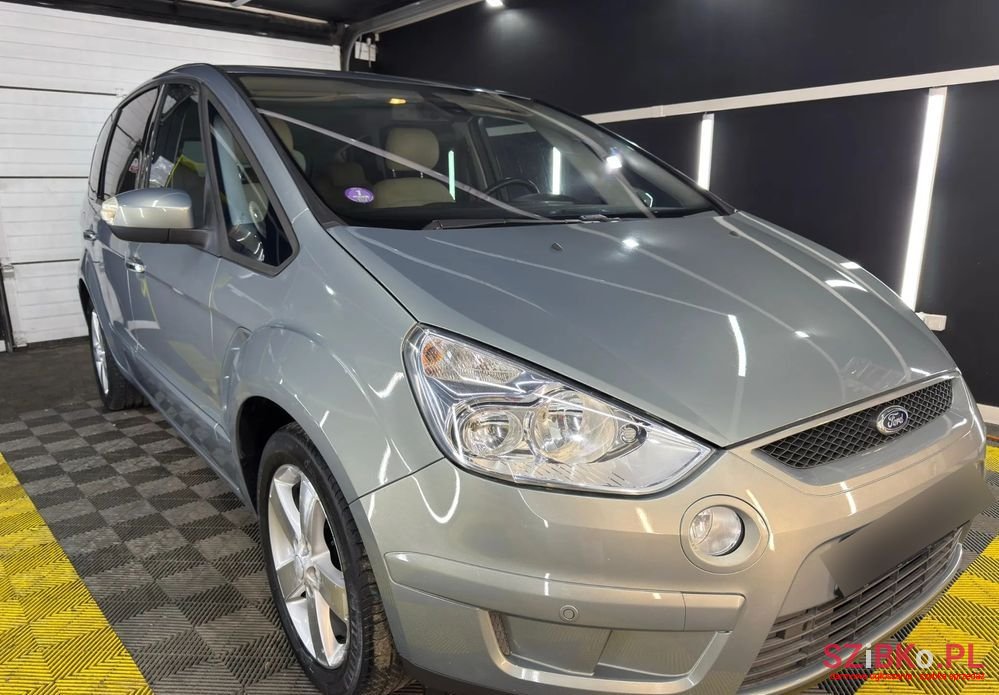 2009' Ford S-Max 2.0 Viva Titanium photo #2