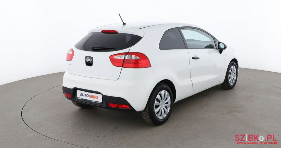 2012' Kia Rio photo #5