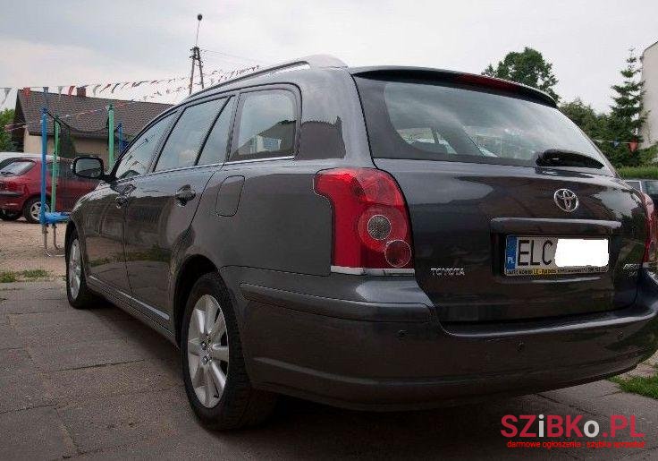 2007' Toyota Avensis photo #1