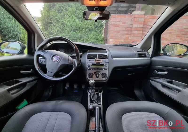 2007' Fiat Linea 1.4 Dynamic photo #5