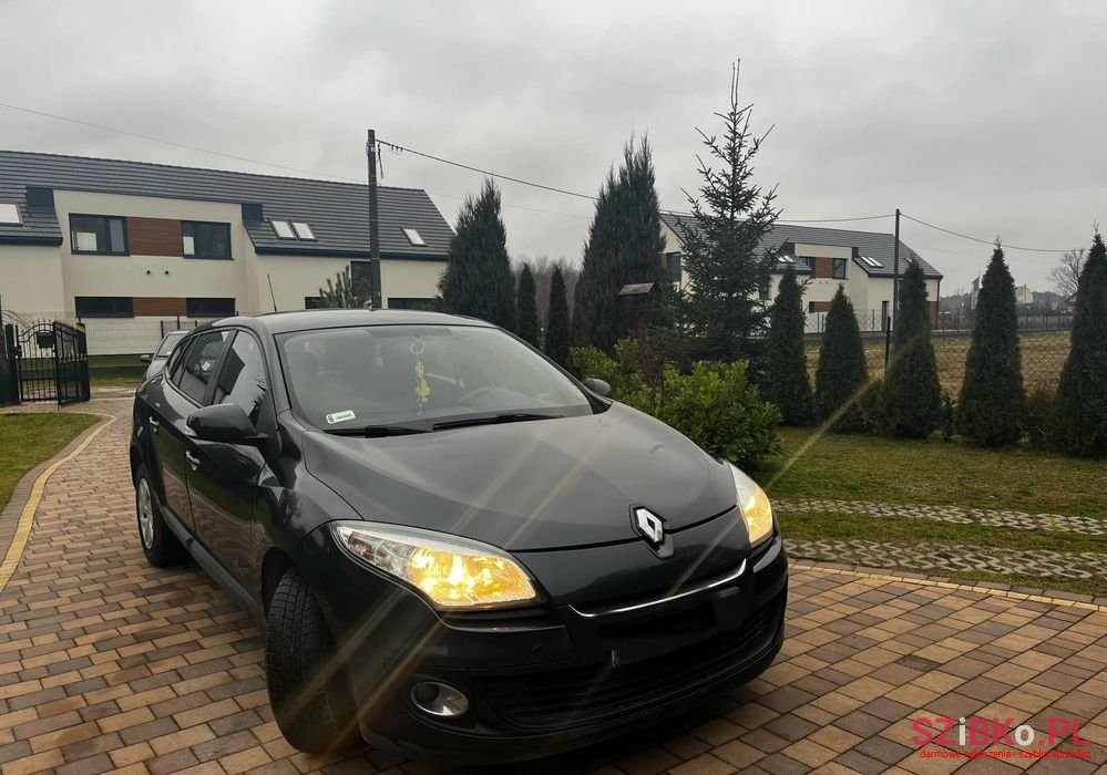 2012' Renault Megane photo #2