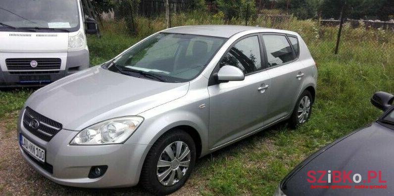 2007' Kia Ceed photo #1