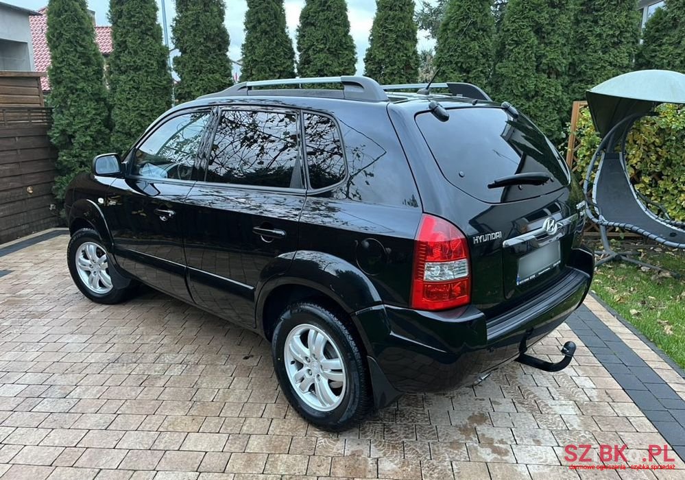 2008' Hyundai Tucson 2.0 Crdi Premium photo #3