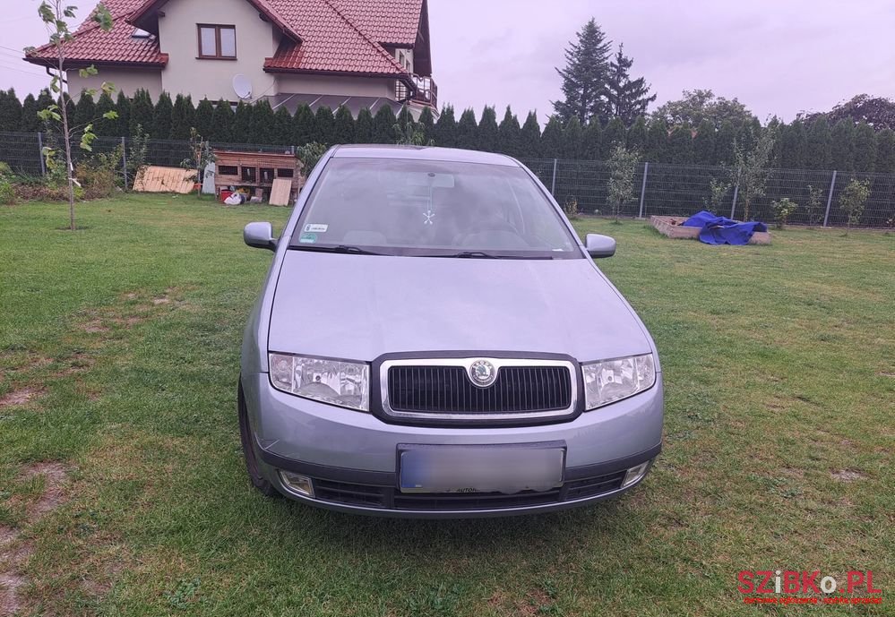2004' Skoda Fabia photo #1