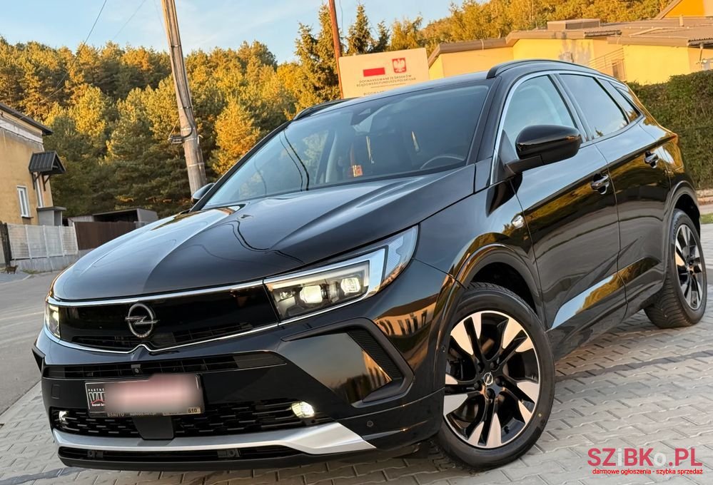 2022' Opel Grandland 1.6 T Phev Gs photo #2