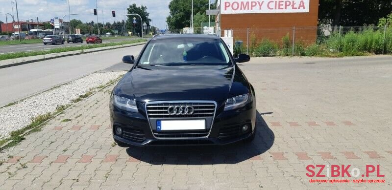 2010' Audi A4 photo #1