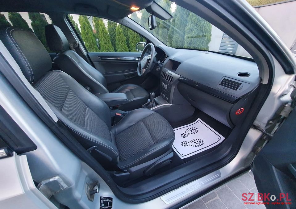 2005' Opel Astra photo #5