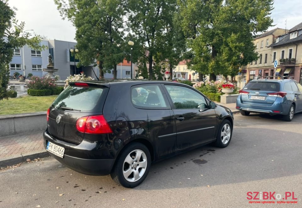 2007' Volkswagen Golf photo #4