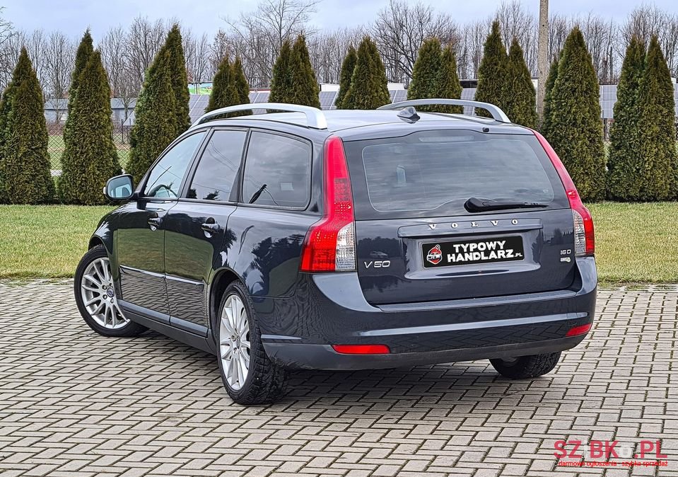 2010' Volvo V50 photo #5