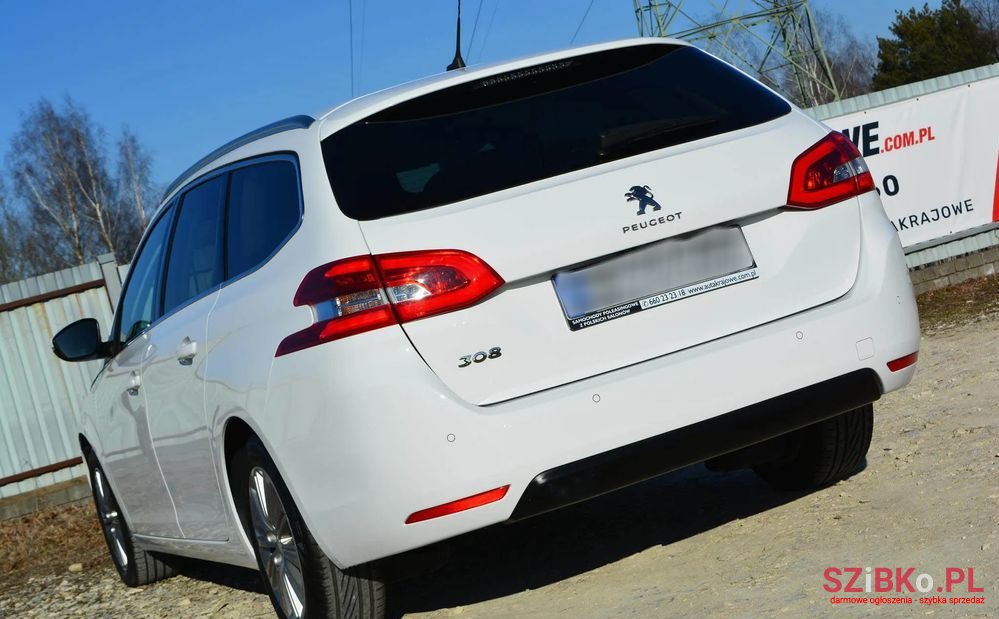 2020' Peugeot 308 photo #5