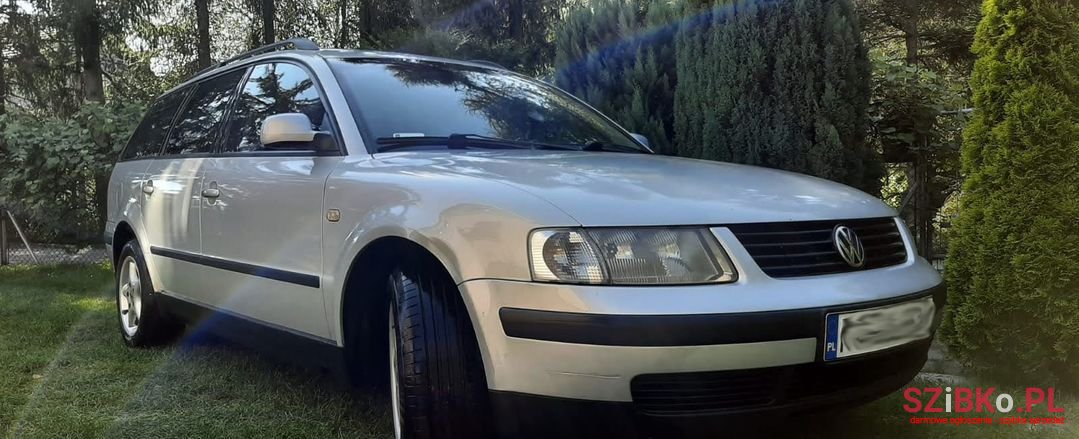 1998' Volkswagen Passat photo #1