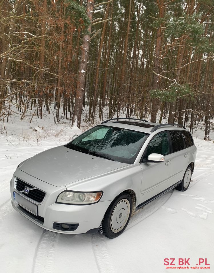 2007' Volvo V50 2.0D photo #1