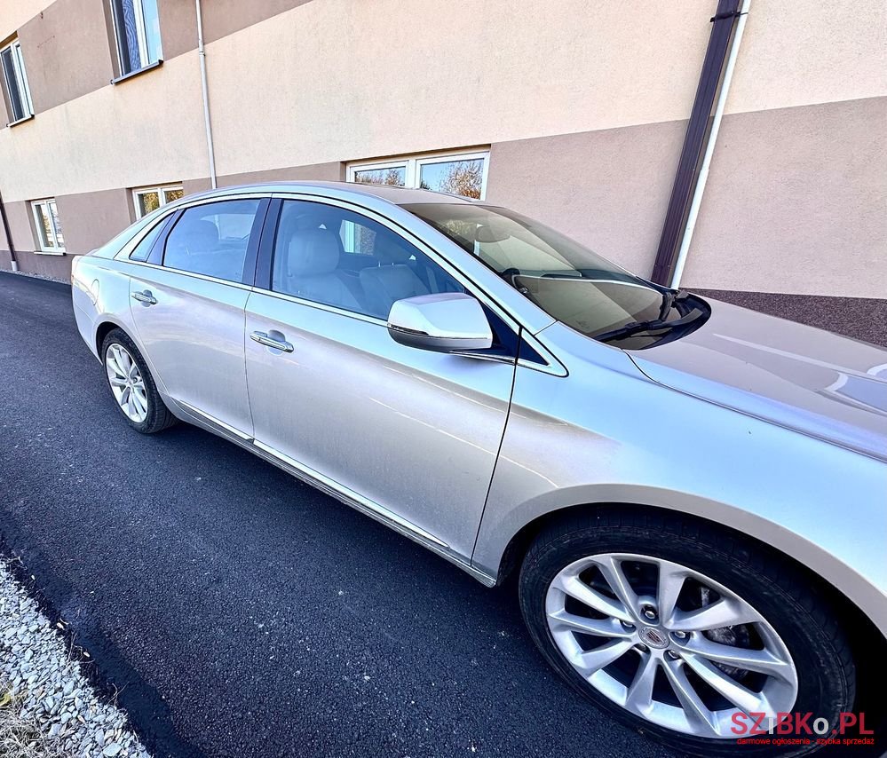 2013' Cadillac XTS photo #6