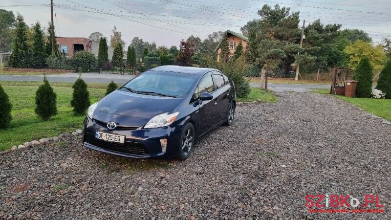 2012' Toyota Prius photo #5