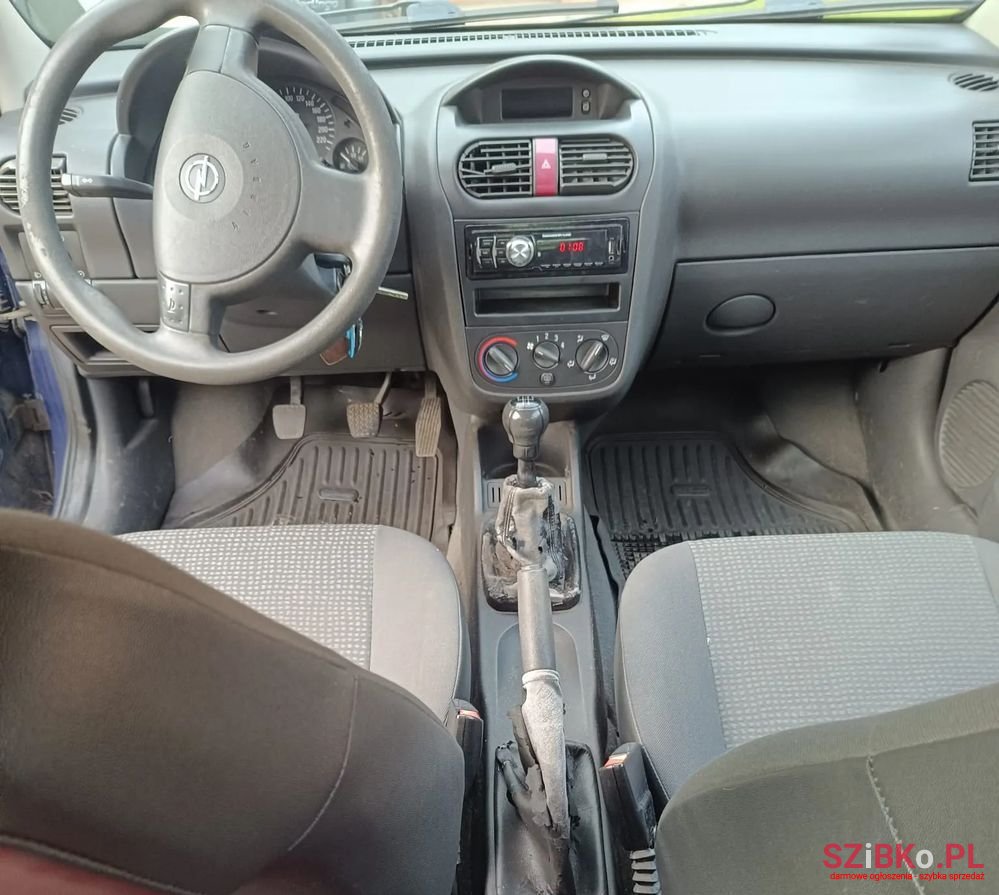 2004' Opel Corsa 1.0 12V Cosmo photo #5
