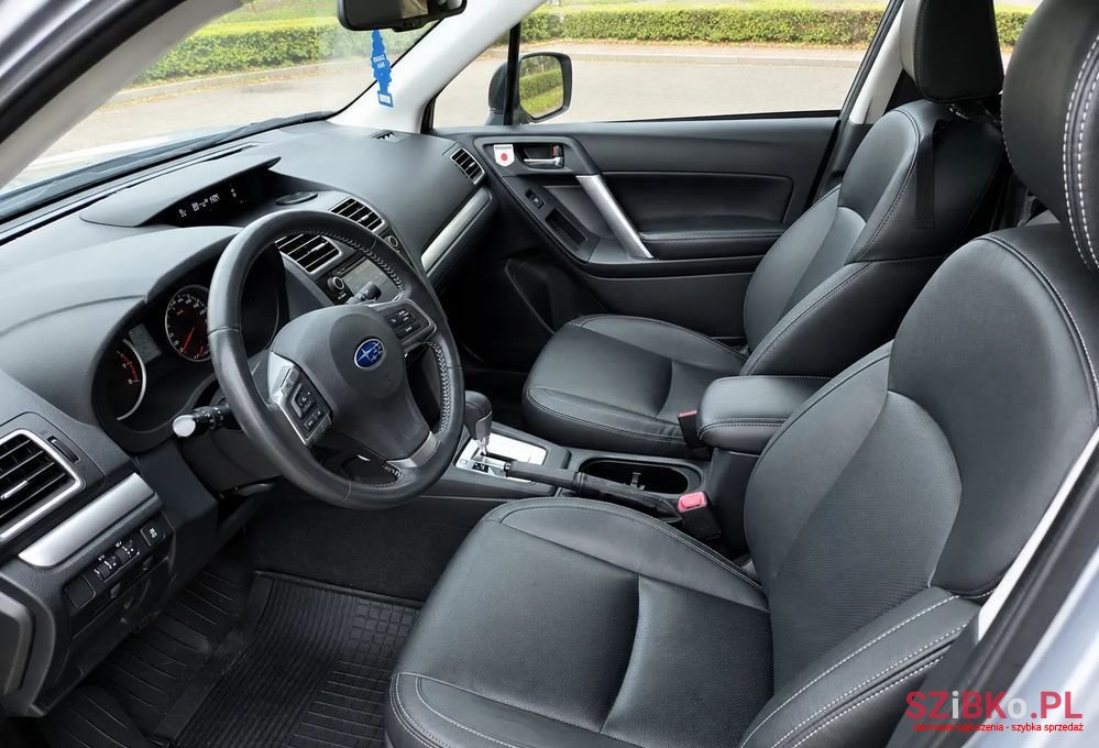 2016' Subaru Forester photo #5
