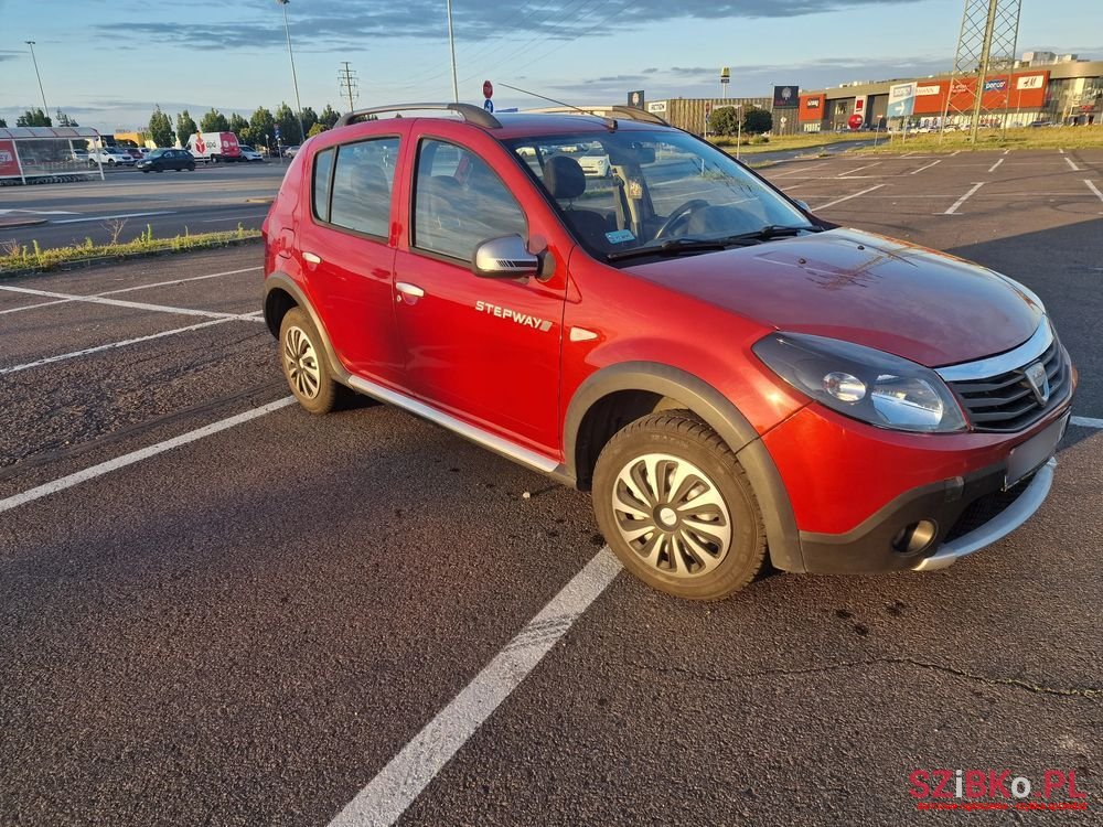 2012' Dacia Sandero Stepway 1.6 photo #1
