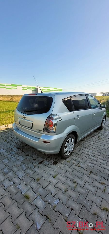 2005' Toyota Corolla Verso photo #5