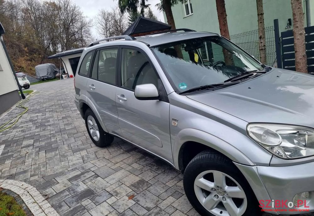 2004' Toyota RAV4 2.0 Vvt-I 4X4 photo #2