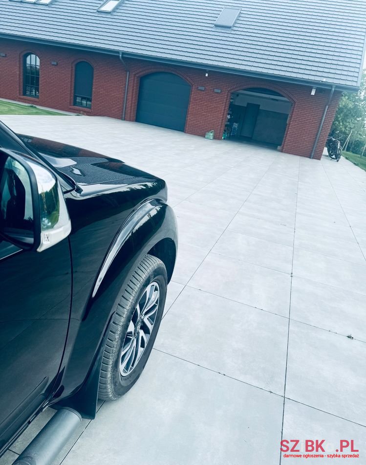 2011' Nissan Navara 2.5 D Evo photo #5