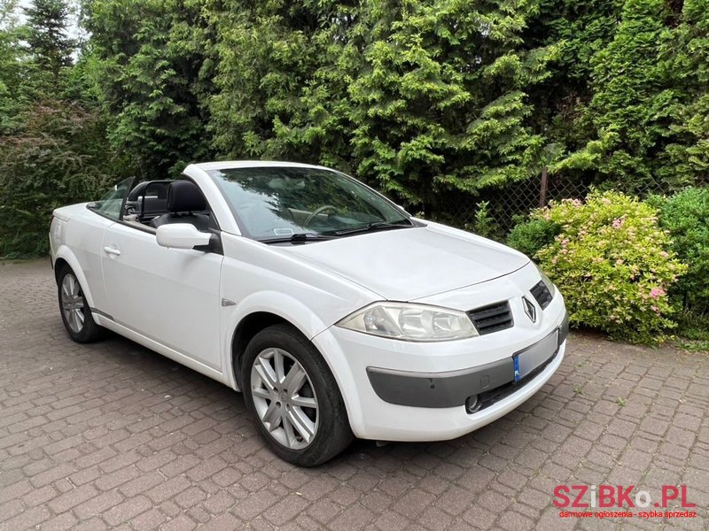 2004' Renault Megane photo #2