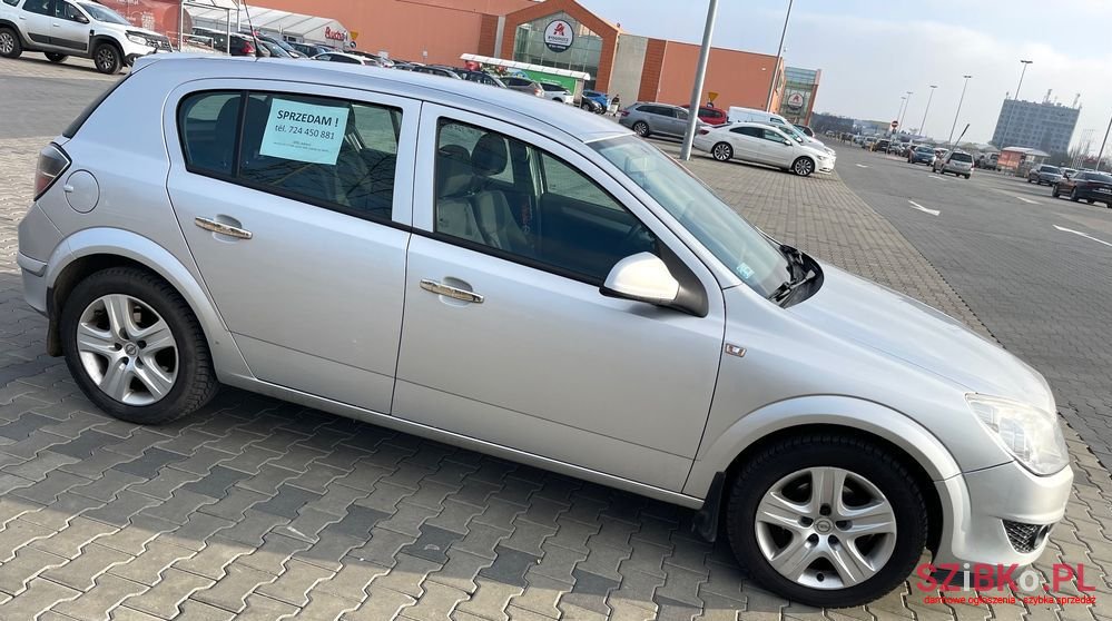 2009' Opel Astra Iii 1.6 Cosmo photo #3