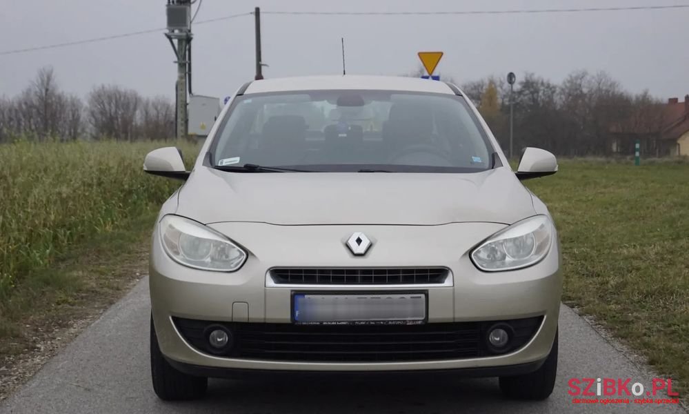2010' Renault Fluence photo #3