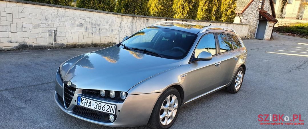 2007' Alfa Romeo 159 photo #1