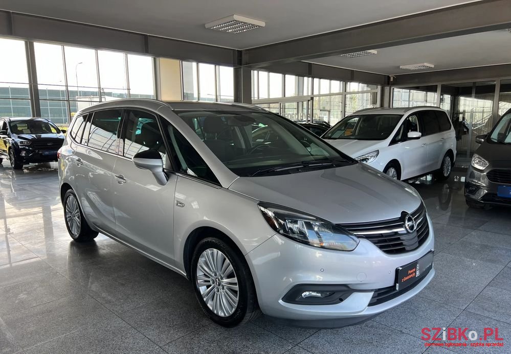 2018' Opel Zafira 1.6 Cdti Elite S&S photo #2