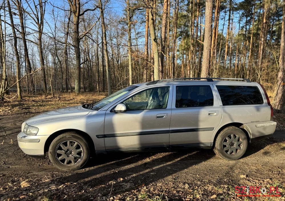 2002' Volvo V70 2.4 Silver Edition photo #4
