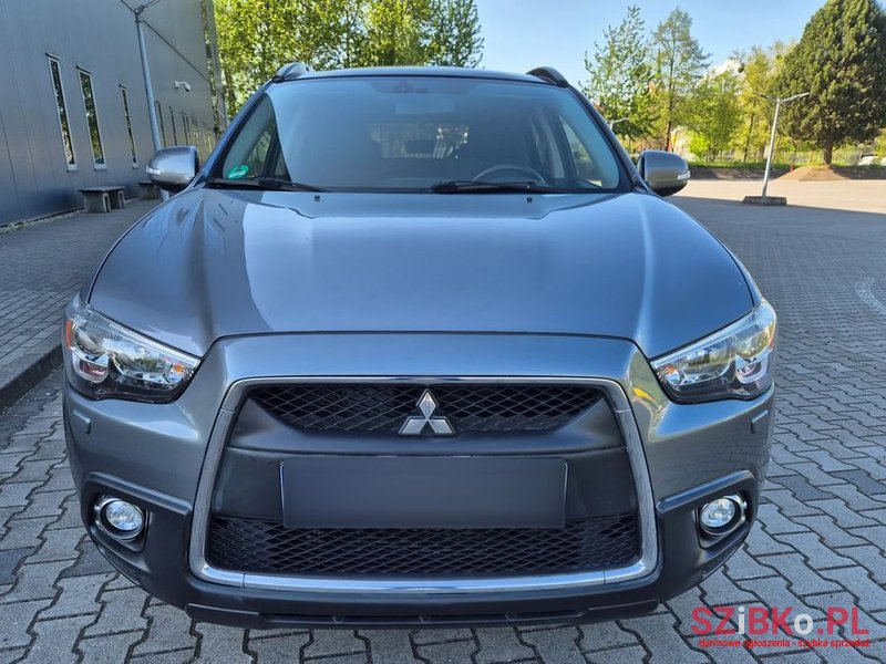 2011' Mitsubishi ASX photo #3