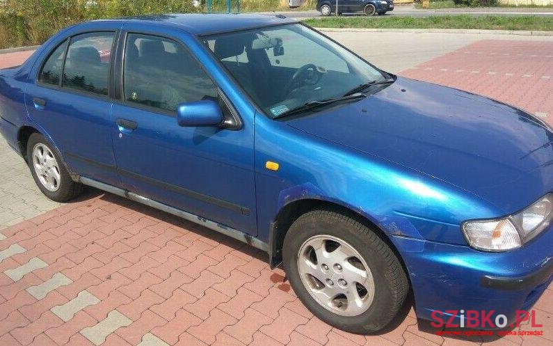 1999' Nissan Almera photo #1